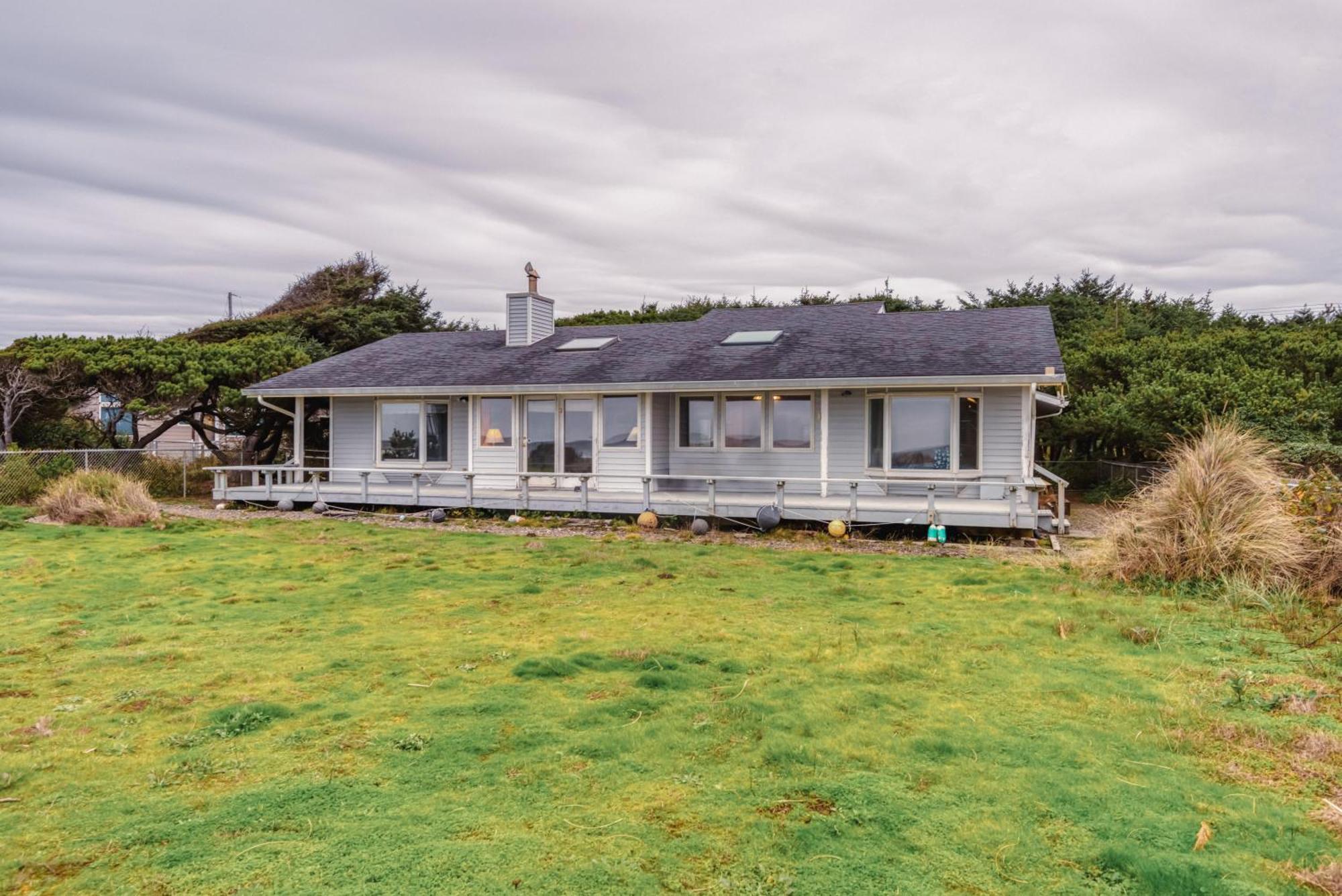 Pacific Rest Villa Waldport Exterior photo